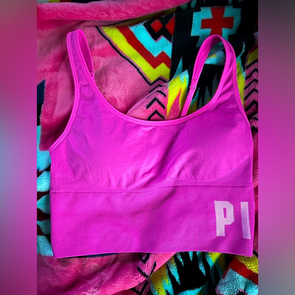 Victoria’s Secret PINK Active Sports Bra size Medium